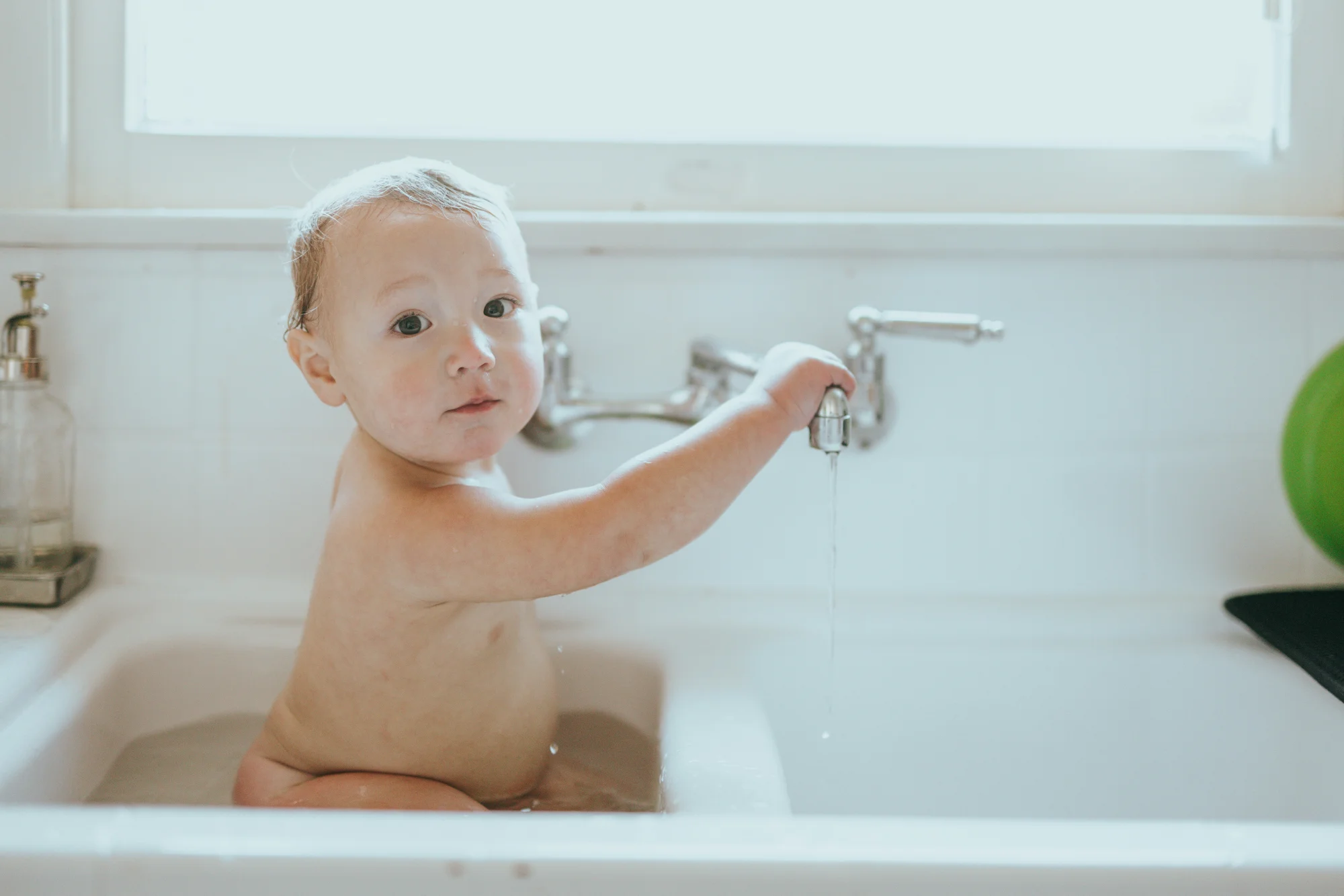 Fırsatları Değerlendirerek Bebek Banyo Seti Nasıl Alınır?