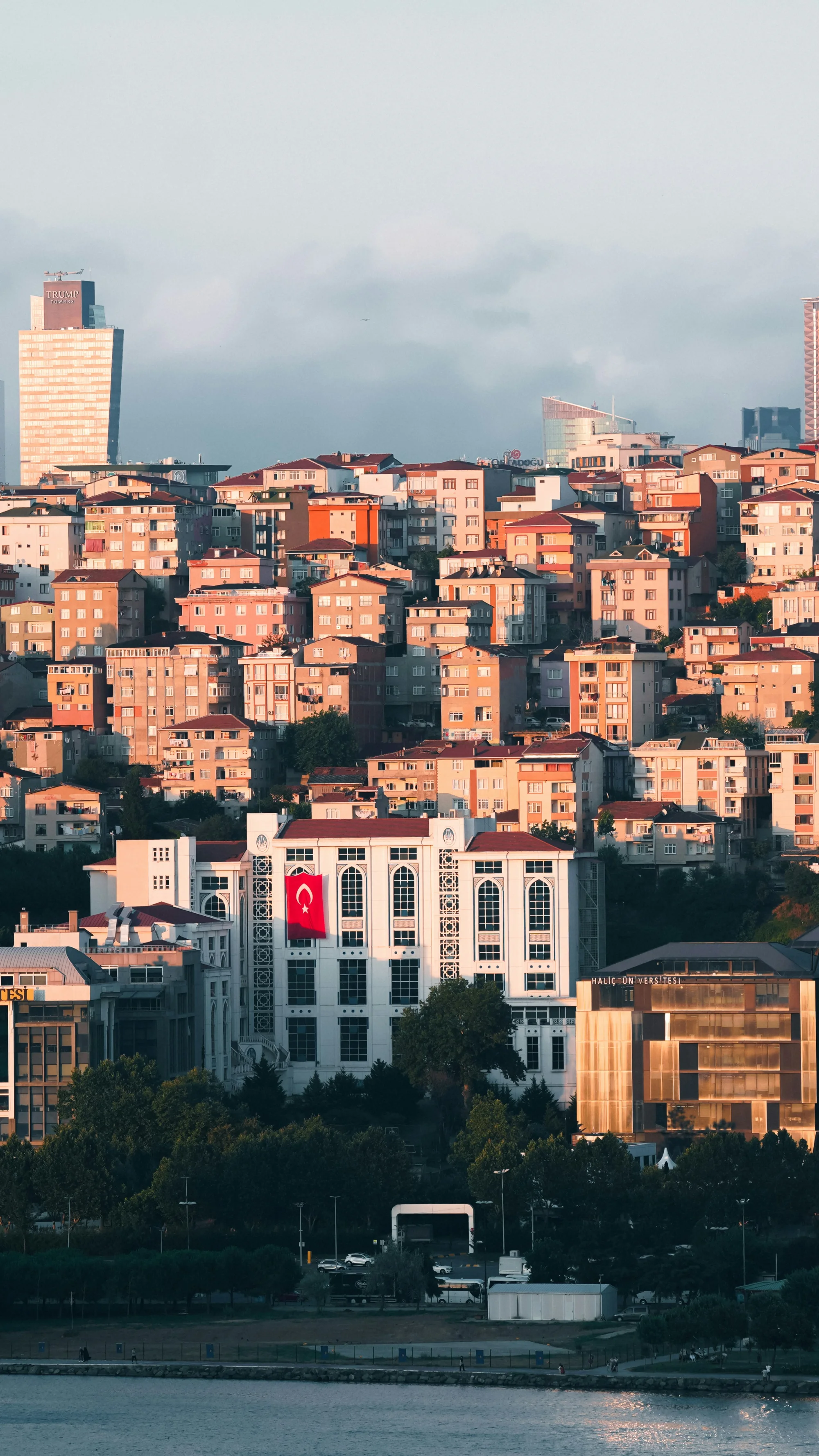 Fiyat Manipülasyonu: Tanımı ve Yöntemleri