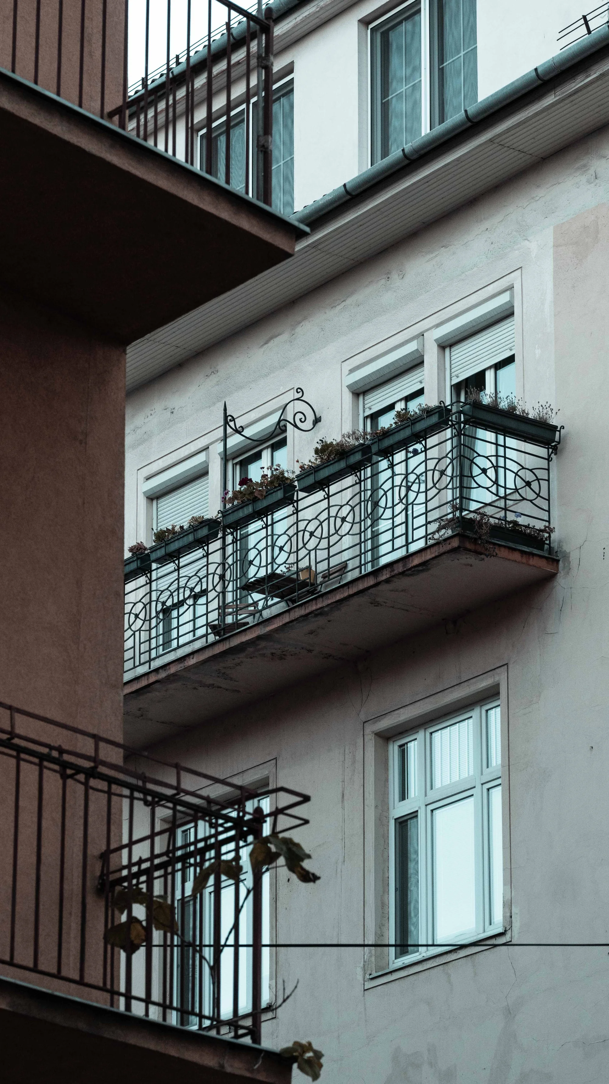 Şık ve Fonksiyonel Balkon Mobilyalarını Seçme Rehberi